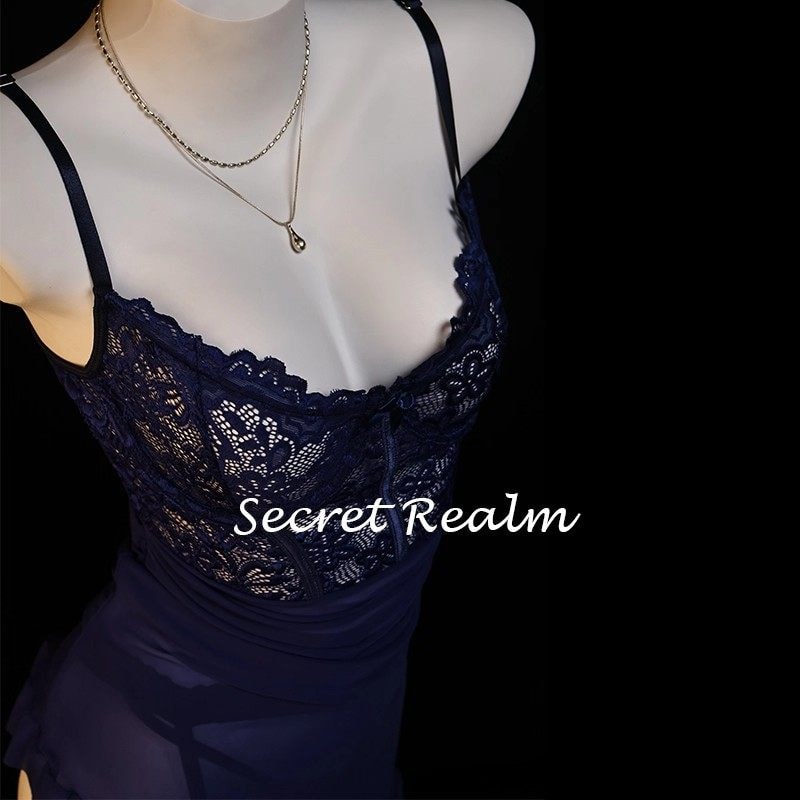 Áo ngủ gợi cảm với nội y ren xuyên thấu phong cách quyến rũ và mê hoặc - 4