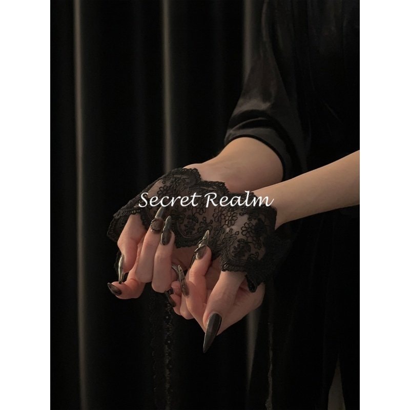 Bịt mắt ren bí ẩn - 5