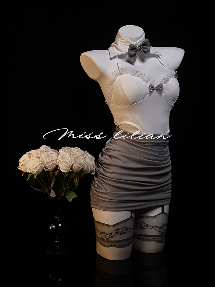 Set đầm cổ yếm hở lưng ngọt ngào và gợi cảm