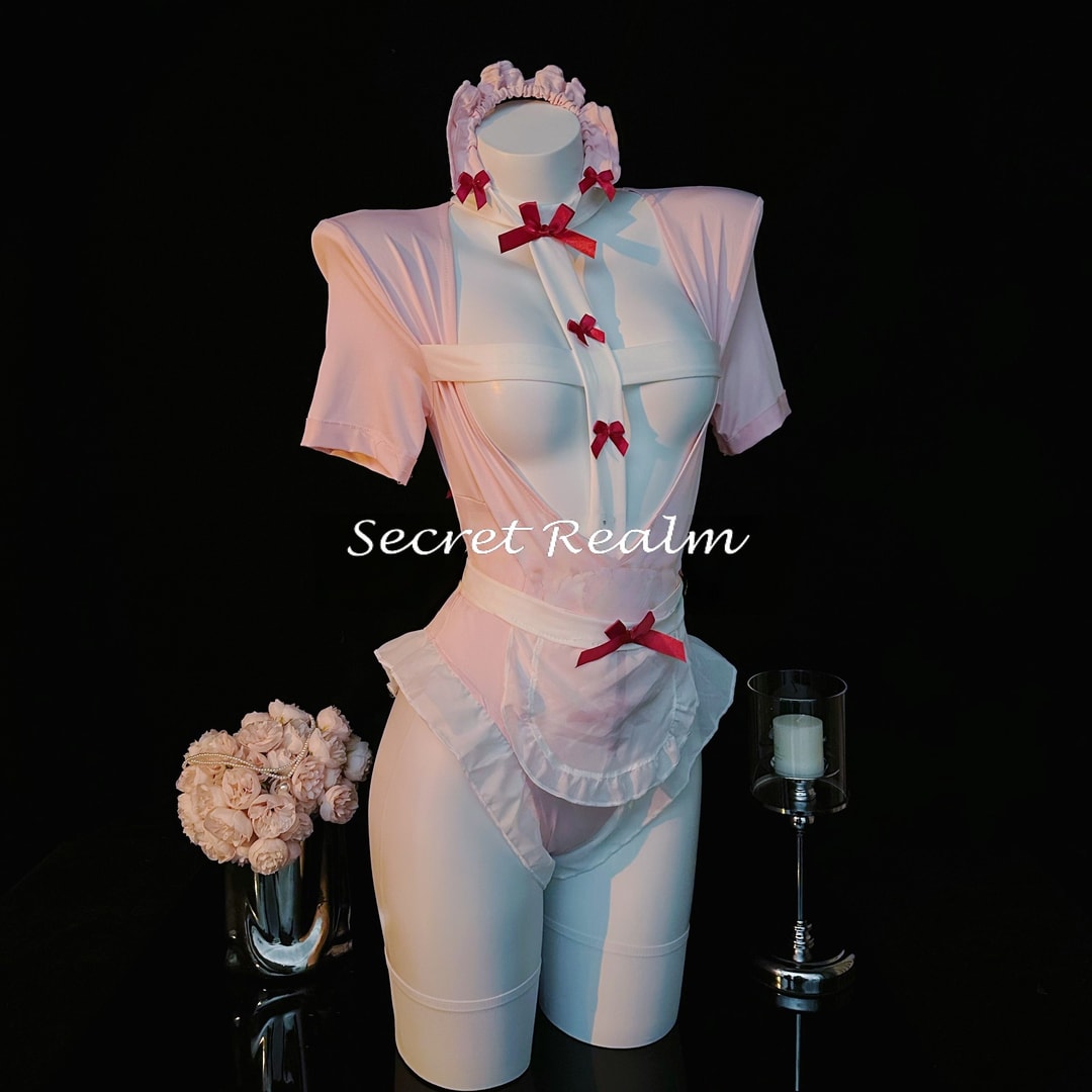 Trang phục cosplay cô y tá nhỏ nhắn gợi cảm tinh nghịch