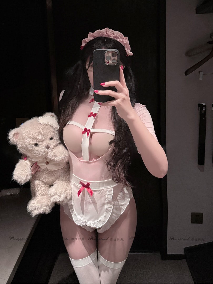 Trang phục cosplay cô y tá nhỏ nhắn gợi cảm tinh nghịch - 10