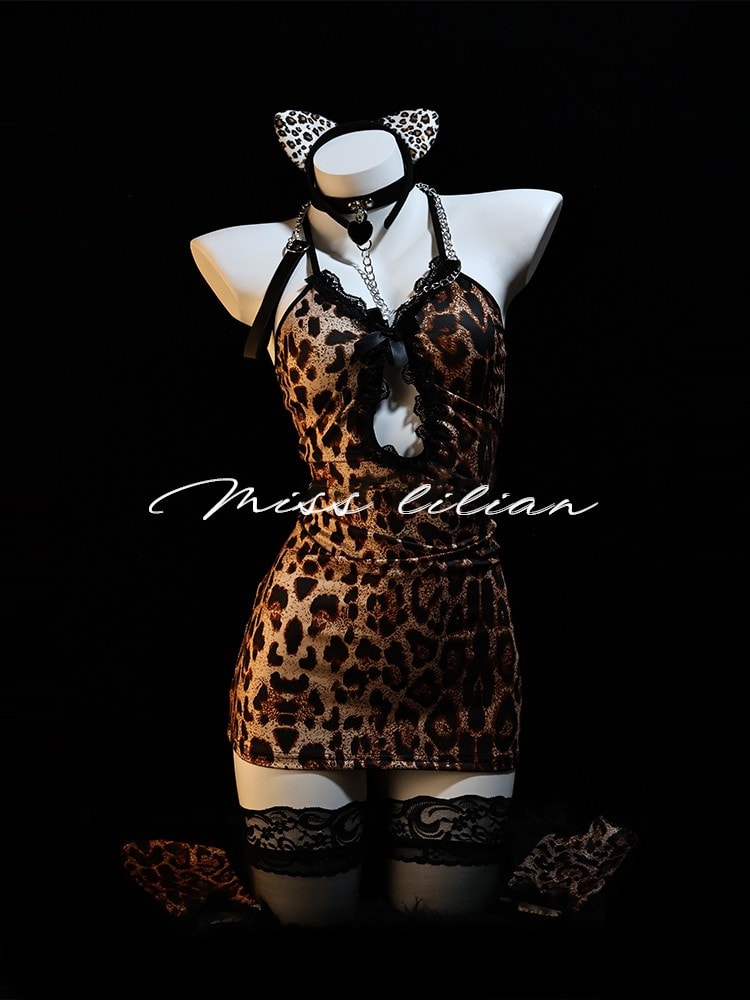 Váy bó sát họa tiết da báo gợi cảm