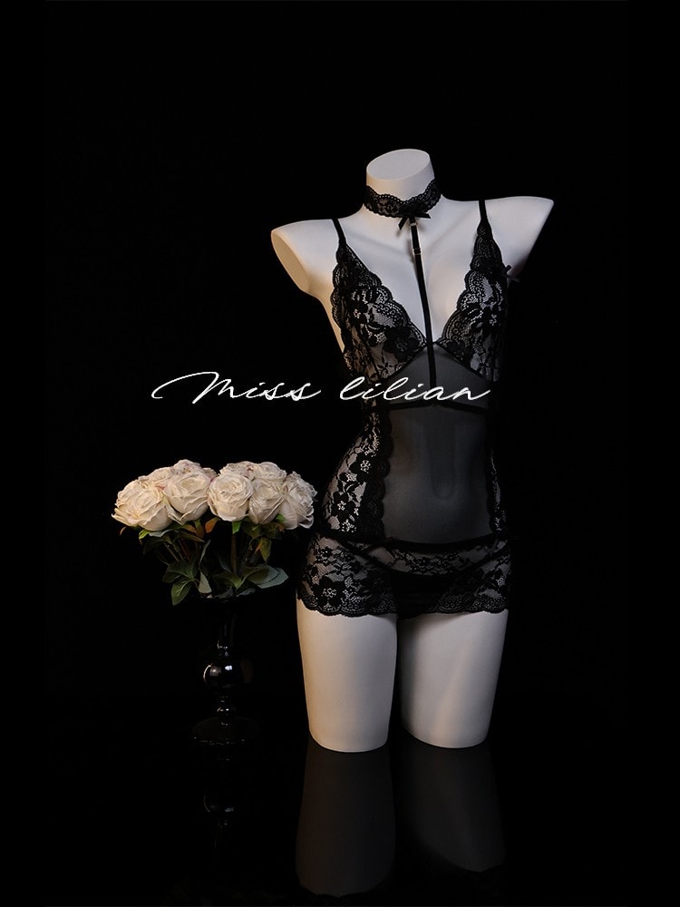 Váy ngủ gợi cảm với nội y xuyên thấu khoét sâu - 2