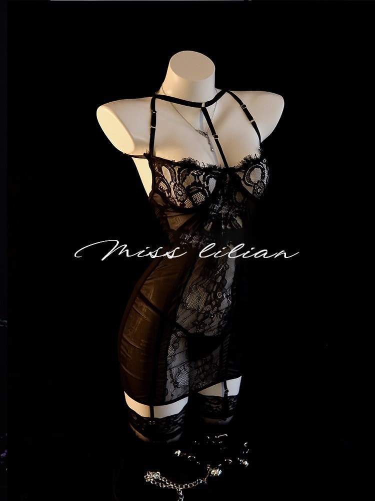 Váy ngủ ren khoét sâu gợi cảm - 4