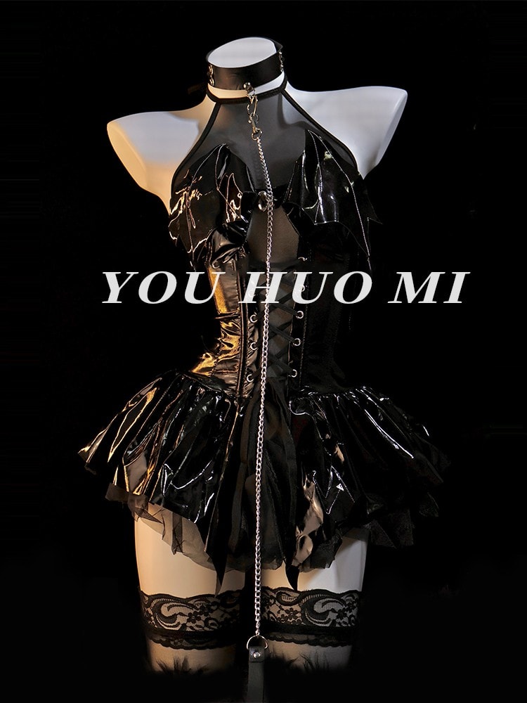 Váy tiểu quỷ gợi cảm